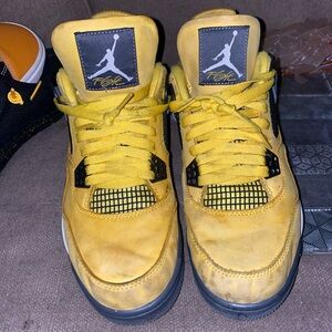 Jordan 4 Lightings